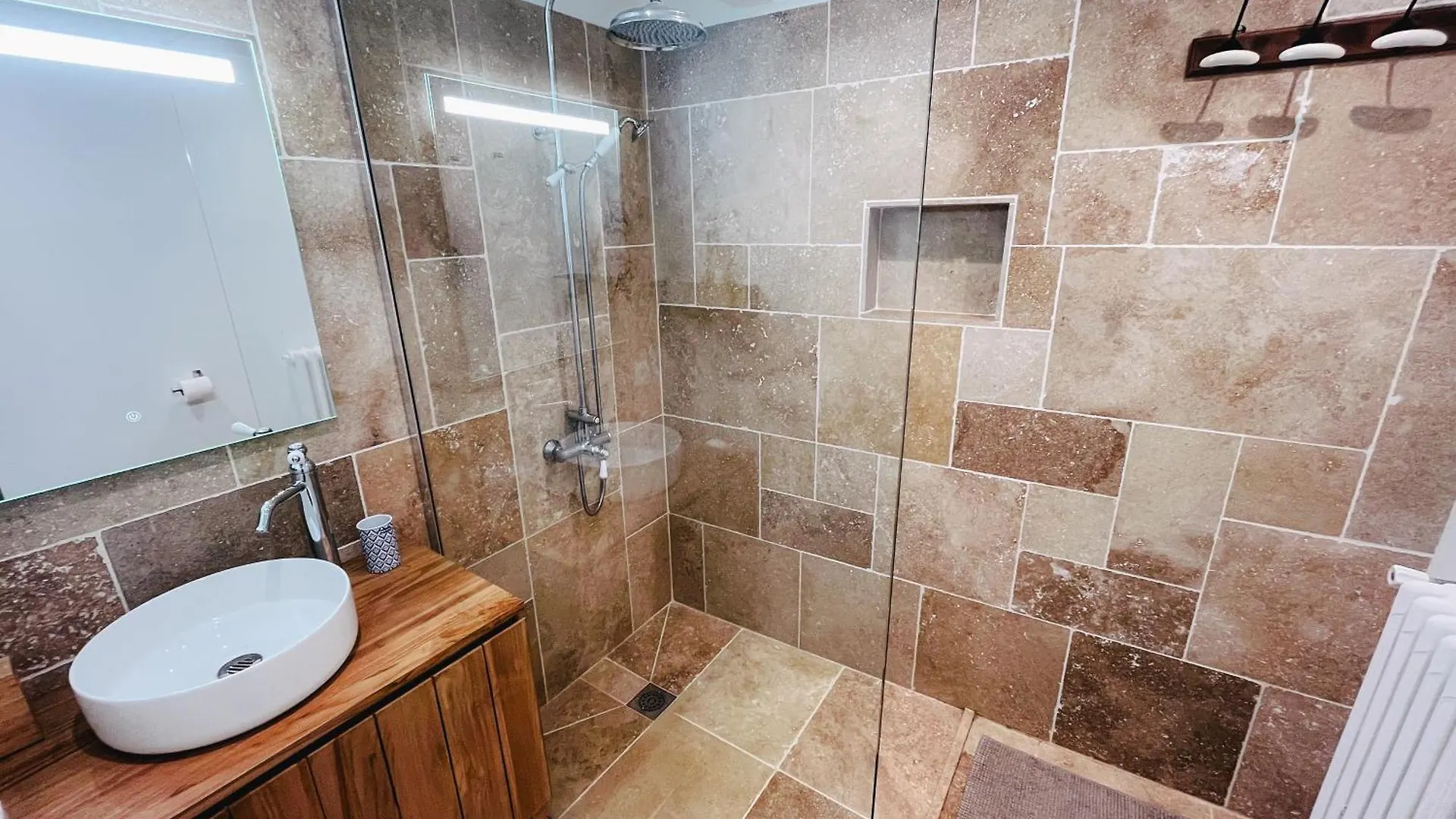 Calme Et Tranquillite Sur Les Coteaux De Montauban Apartman 0*,